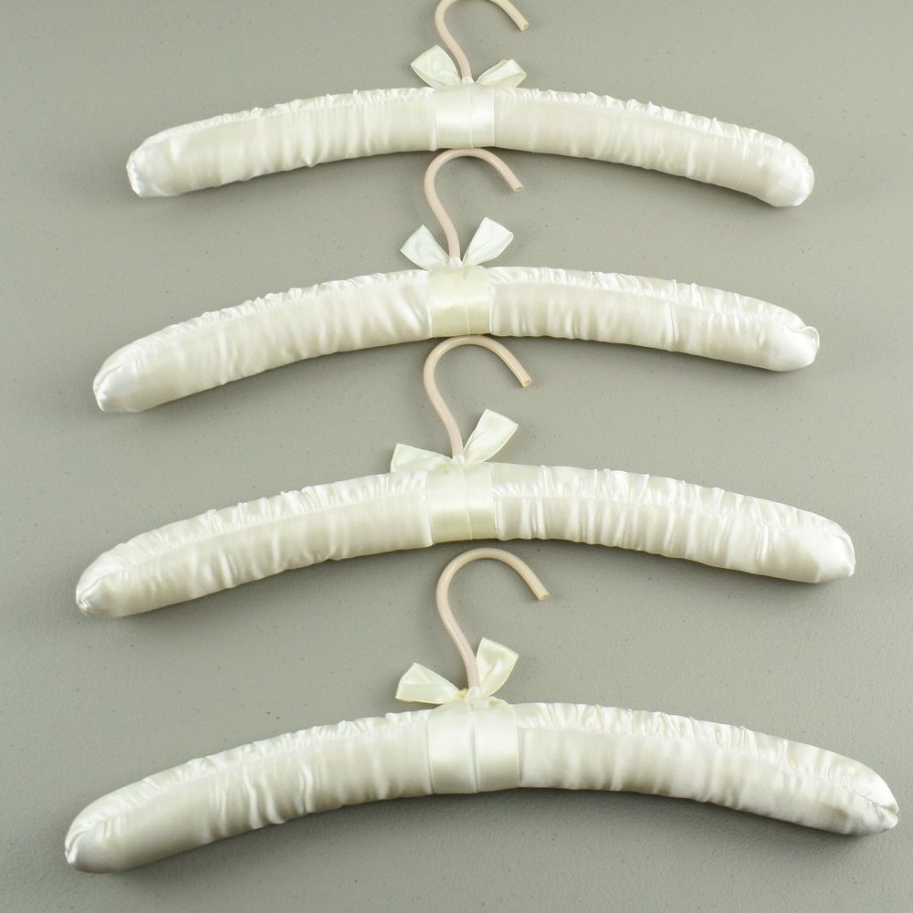 Satin Cushioned Hanger Set of (4) - Picture 5 of 7